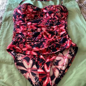 NWT Tommy Bahama Swim 14 Linea Red 5862 Mere Navy